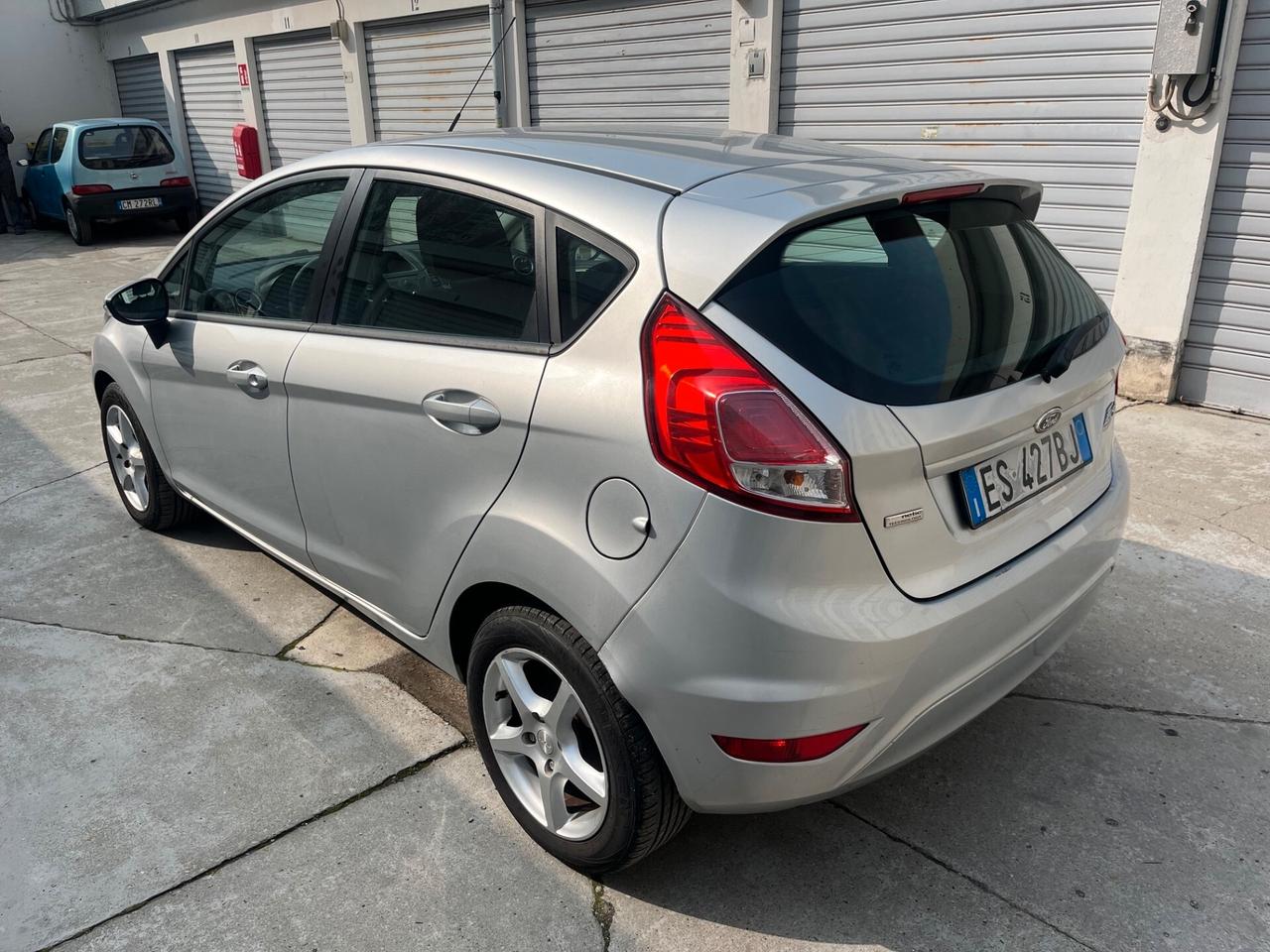 Ford Fiesta 1.5 TDCi 75CV 5 porte Titanium