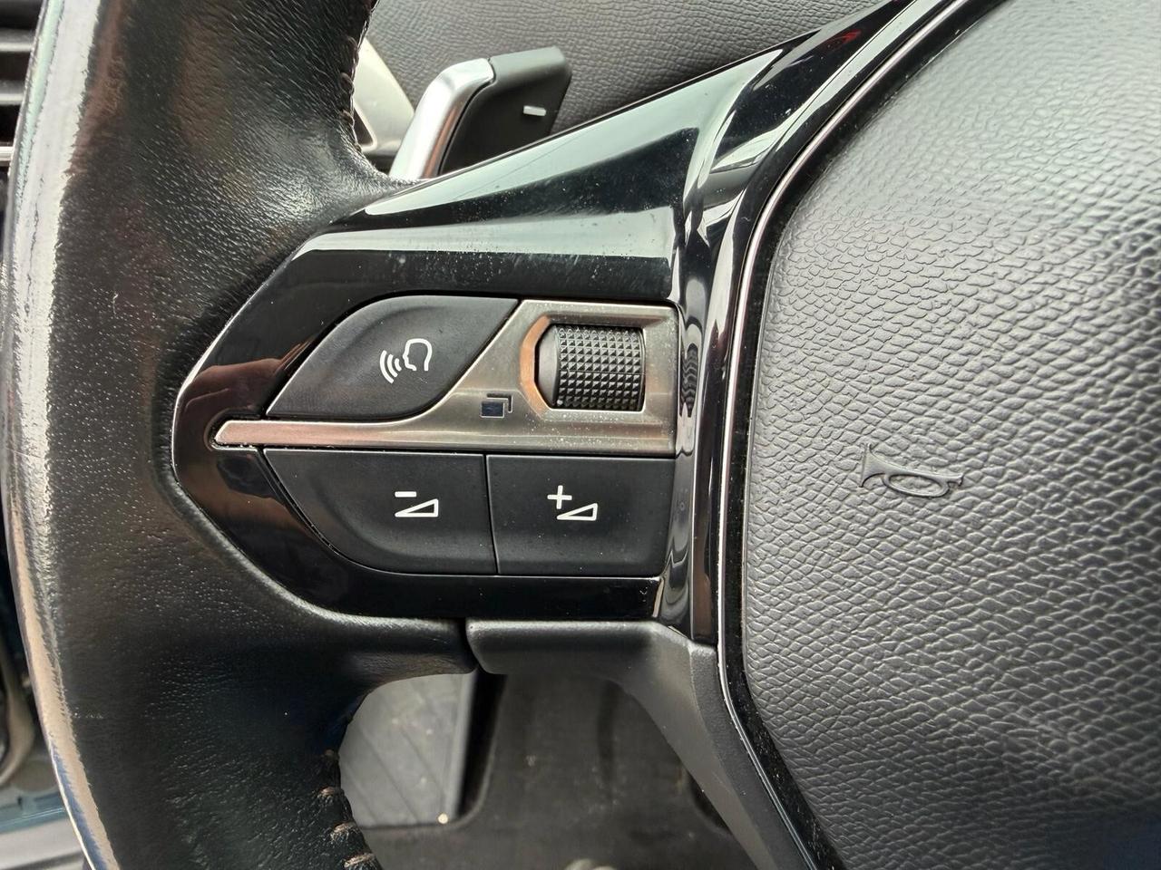 Peugeot 3008 BlueHDi 130 S&S EAT8 Allure