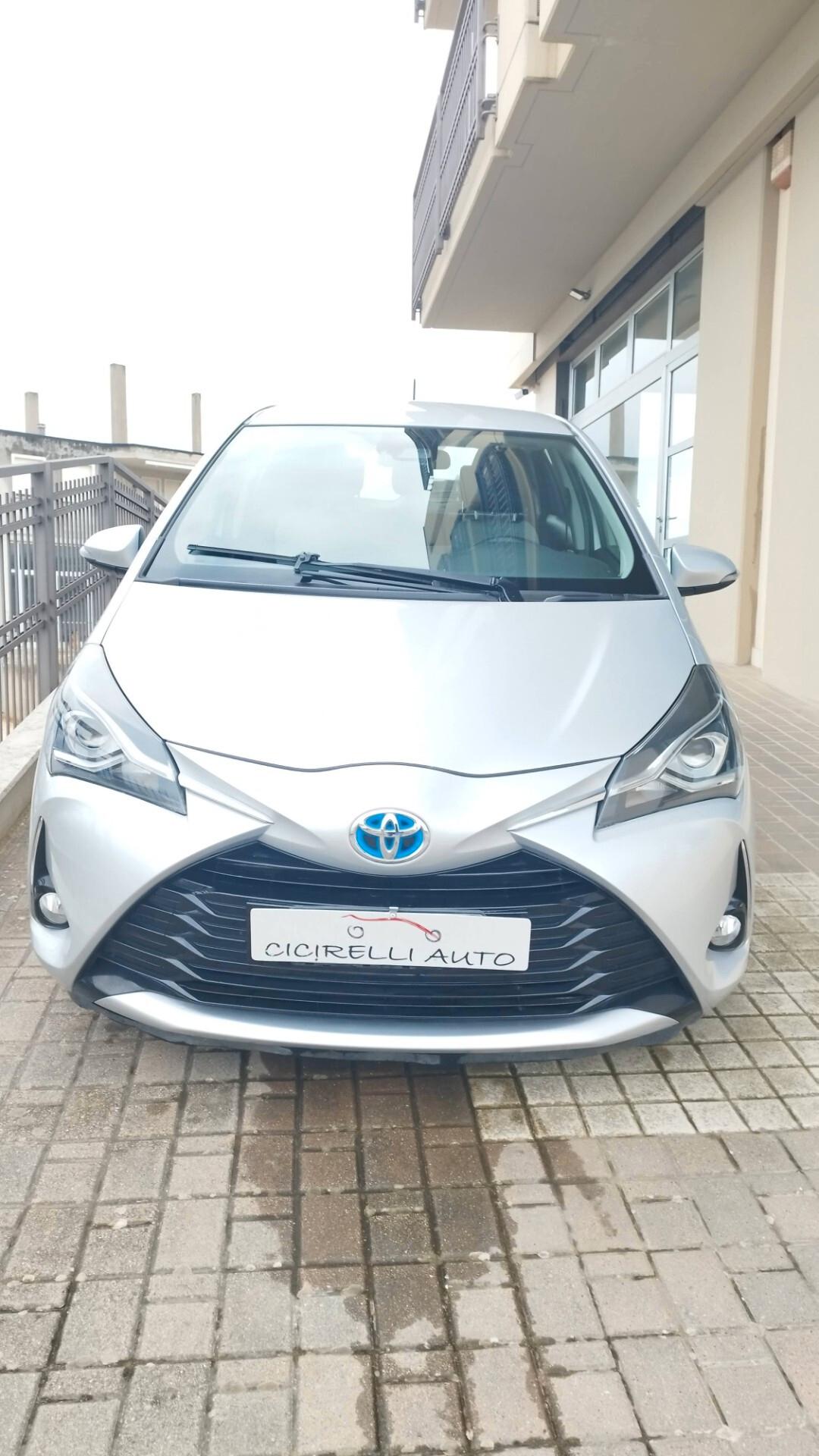 Toyota Yaris 1.5 Hybrid 5 porte Active
