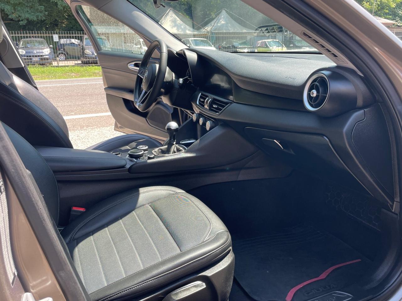 Alfa Romeo Giulia 2.2 Turbodiesel 180 CV Executive