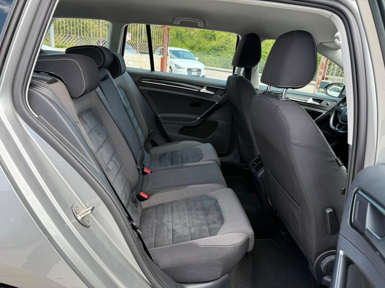 Volkswagen Golf Variant 1.6 TDI 105 CV Highline -UNICOP-