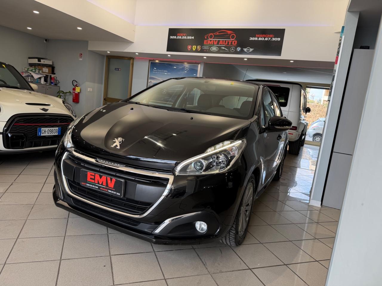 Peugeot 208 PureTech 82 5 porte Allure