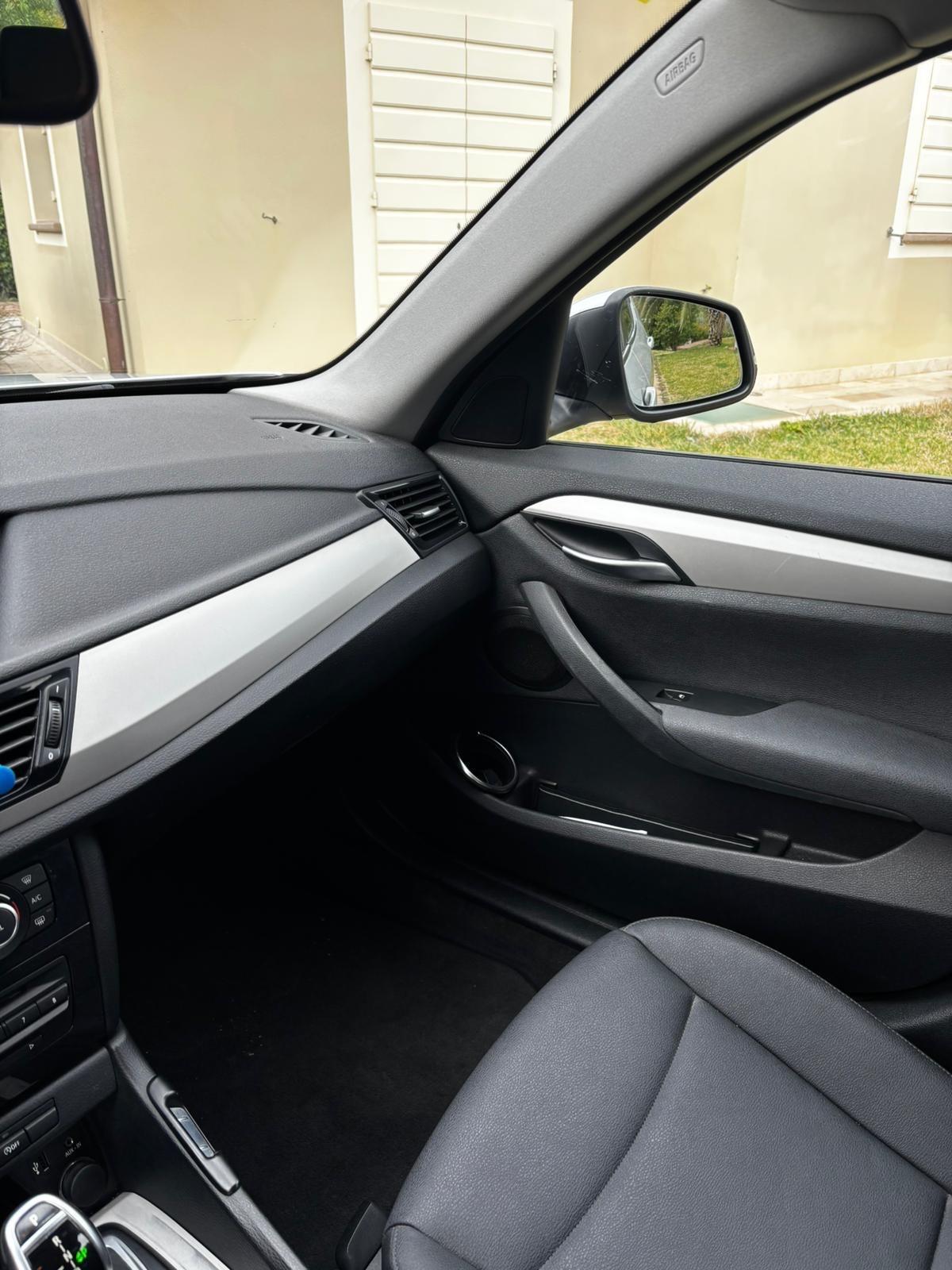 Bmw X1 sDrive18d X Line