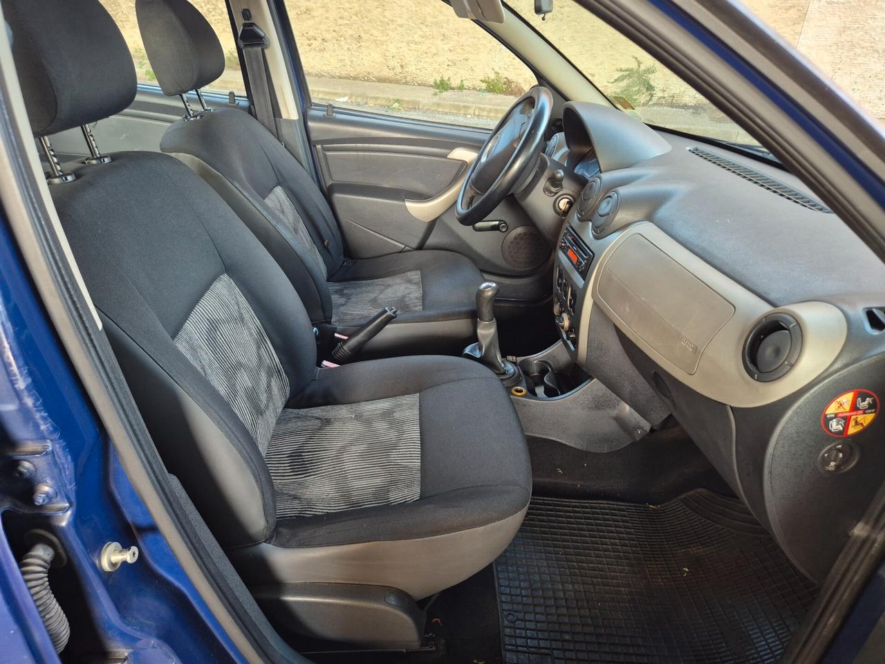 DACIA SANDERO 1.4 GPL TAGLIANDATA DI TUTTO 2010