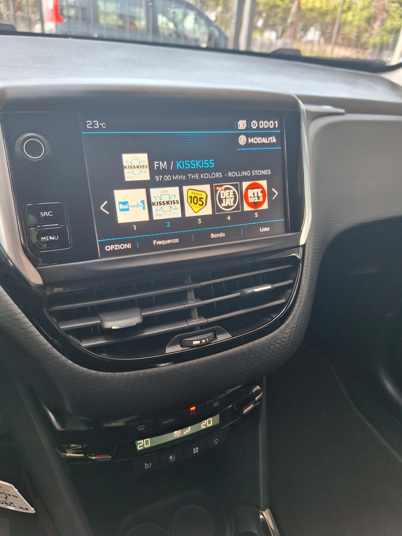 Peugeot 2008 BlueHDi 100 Allure