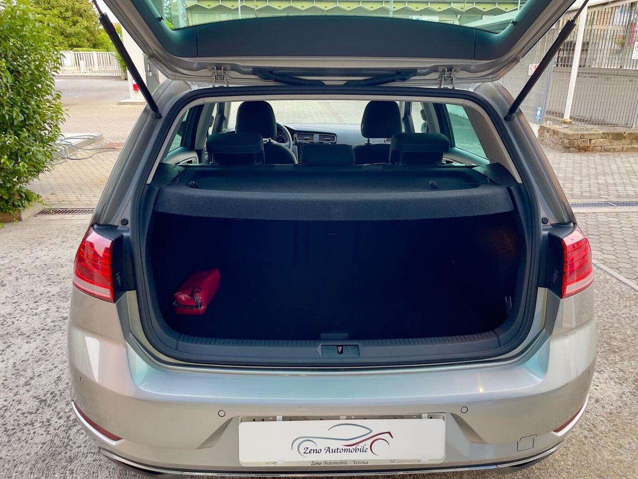 Volkswagen Golf Join 1.0 (116CV)
