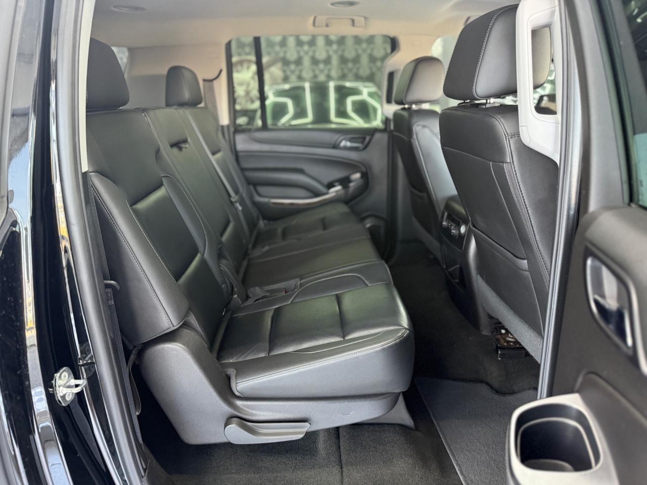 Chevrolet Suburban 5.3 340CV V8