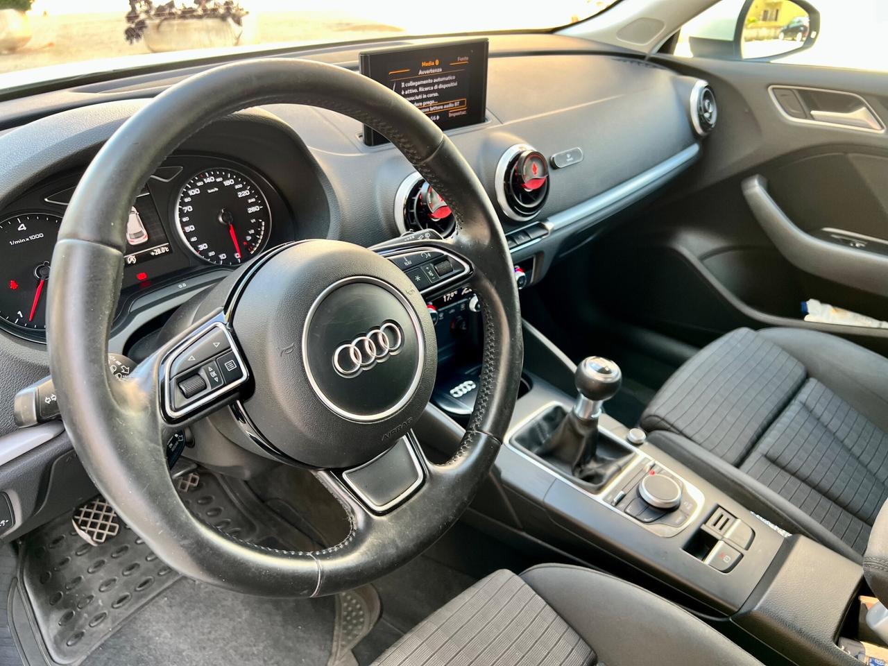 Audi A3 1.6 TDI clean diesel Ambition
