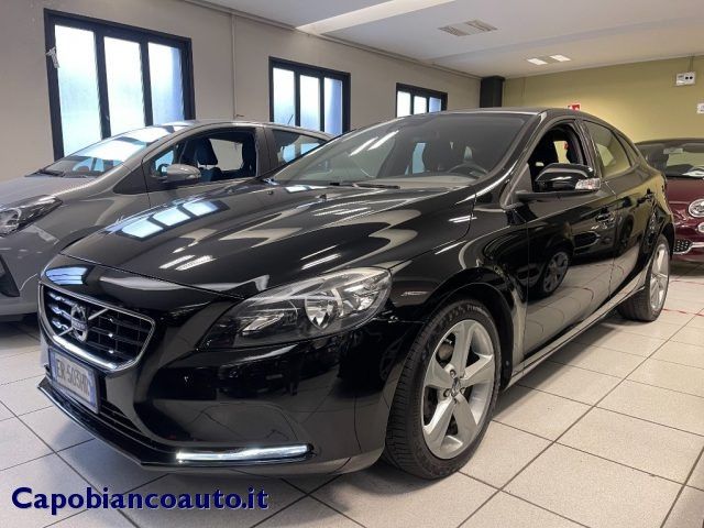 VOLVO V40 D2 1.6 Momentum