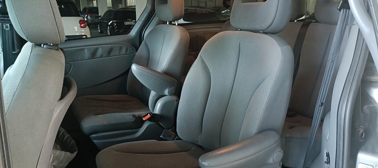 Chrysler Voyager Grand 2.8 CRD cat Limited Auto