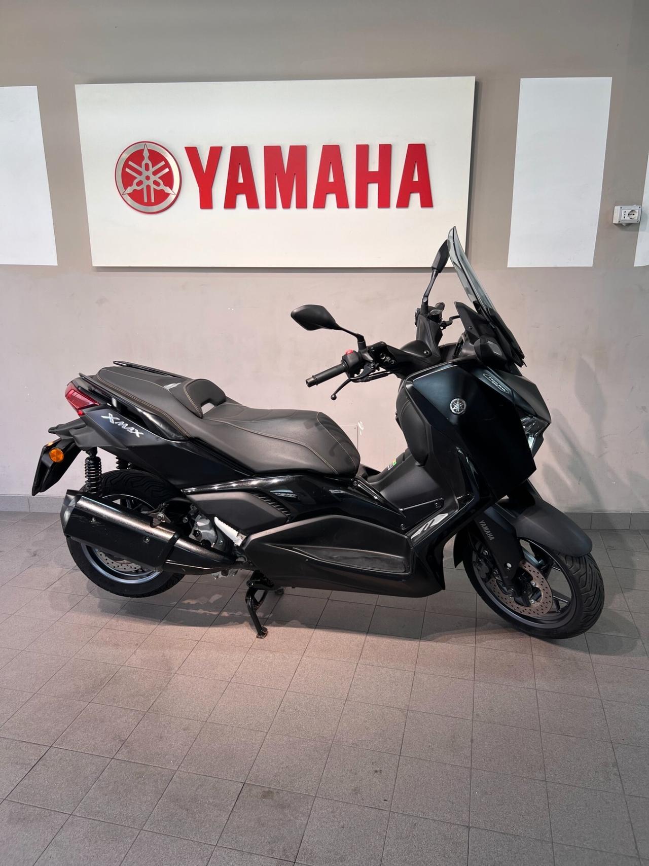 Yamaha X-Max 300 300SP MDNM6 TECH BLACK
