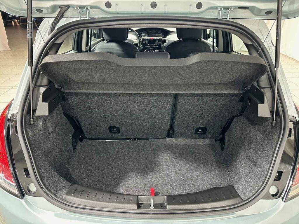 Lancia Ypsilon 1.0 firefly hybrid Gold s&s 70cv 5p.ti