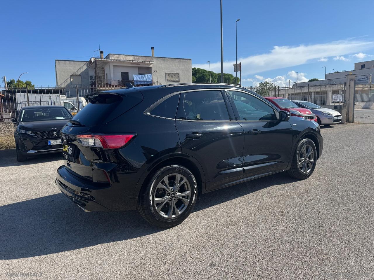 FORD Kuga 1.5 EcoBl. 120 CV aut.2WD ST-L.Des.