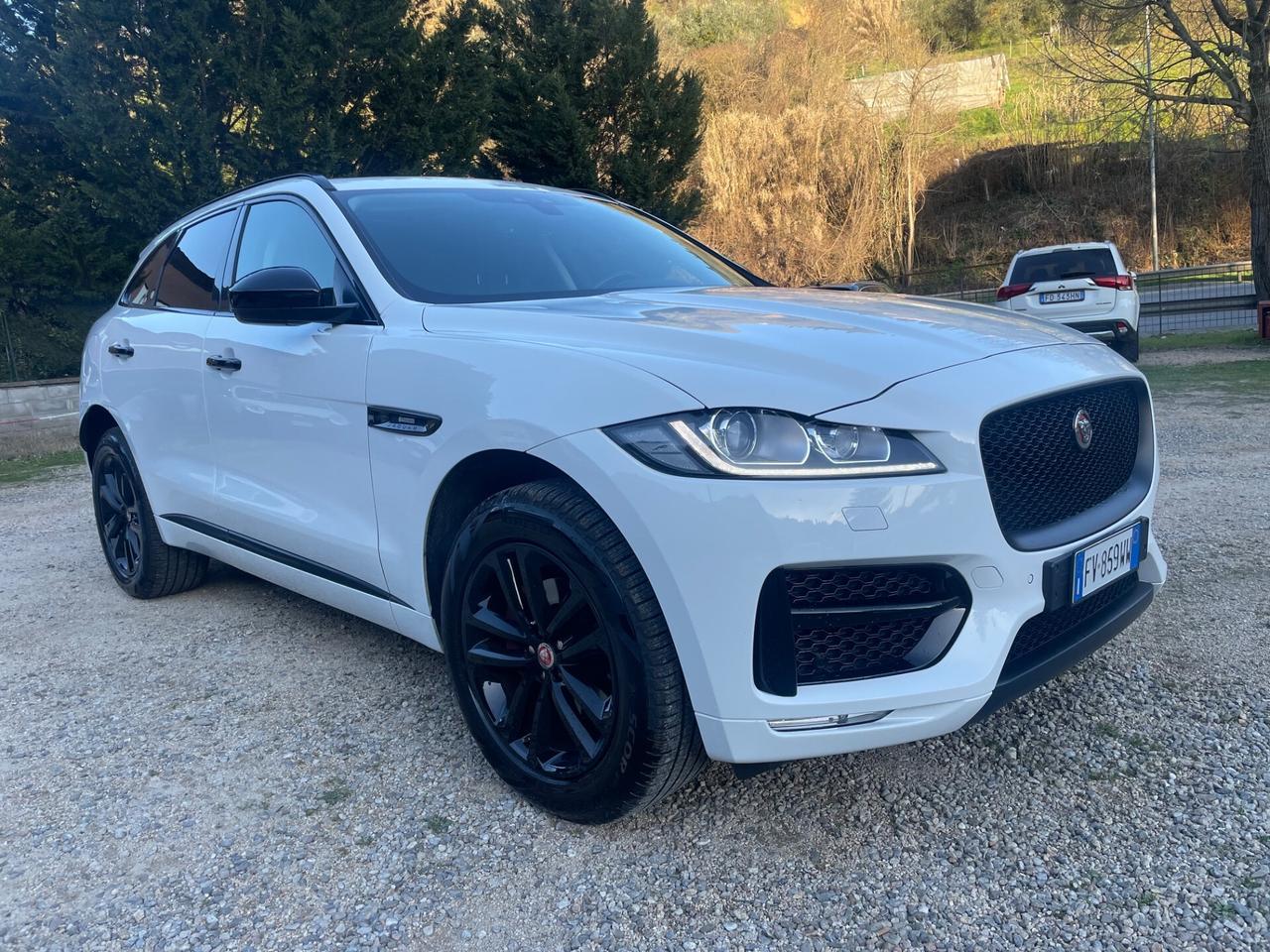 Jaguar F-Pace 2.0 D 180 CV AWD aut. Portfolio