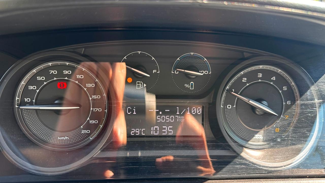 Lancia Ypsilon 1.0 FireFly 5 porte S&S Hybrid Silver 2023 LEGGI TESTO