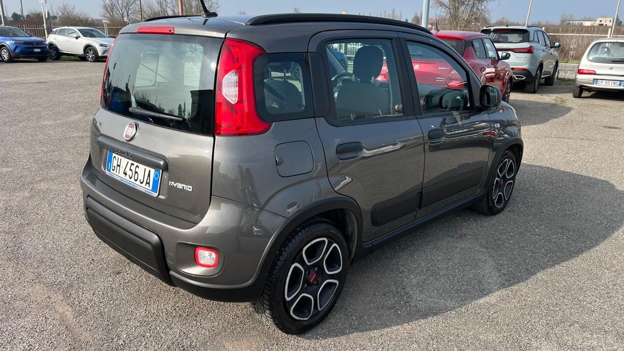 Fiat Panda 1.0 FireFly S&S Hybrid Sport