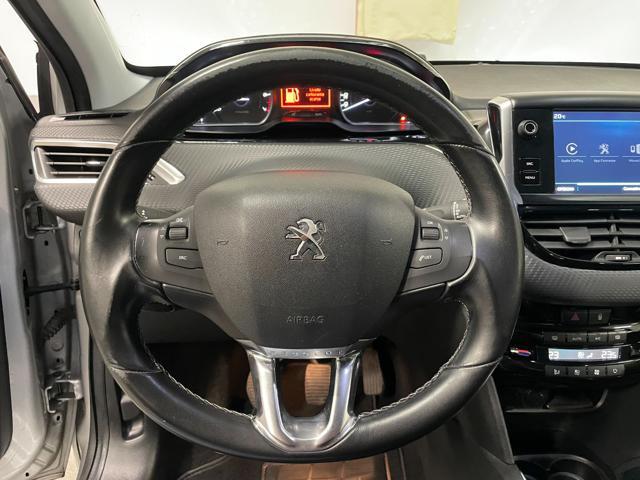 PEUGEOT 208 PureTech 82 5 porte Allure