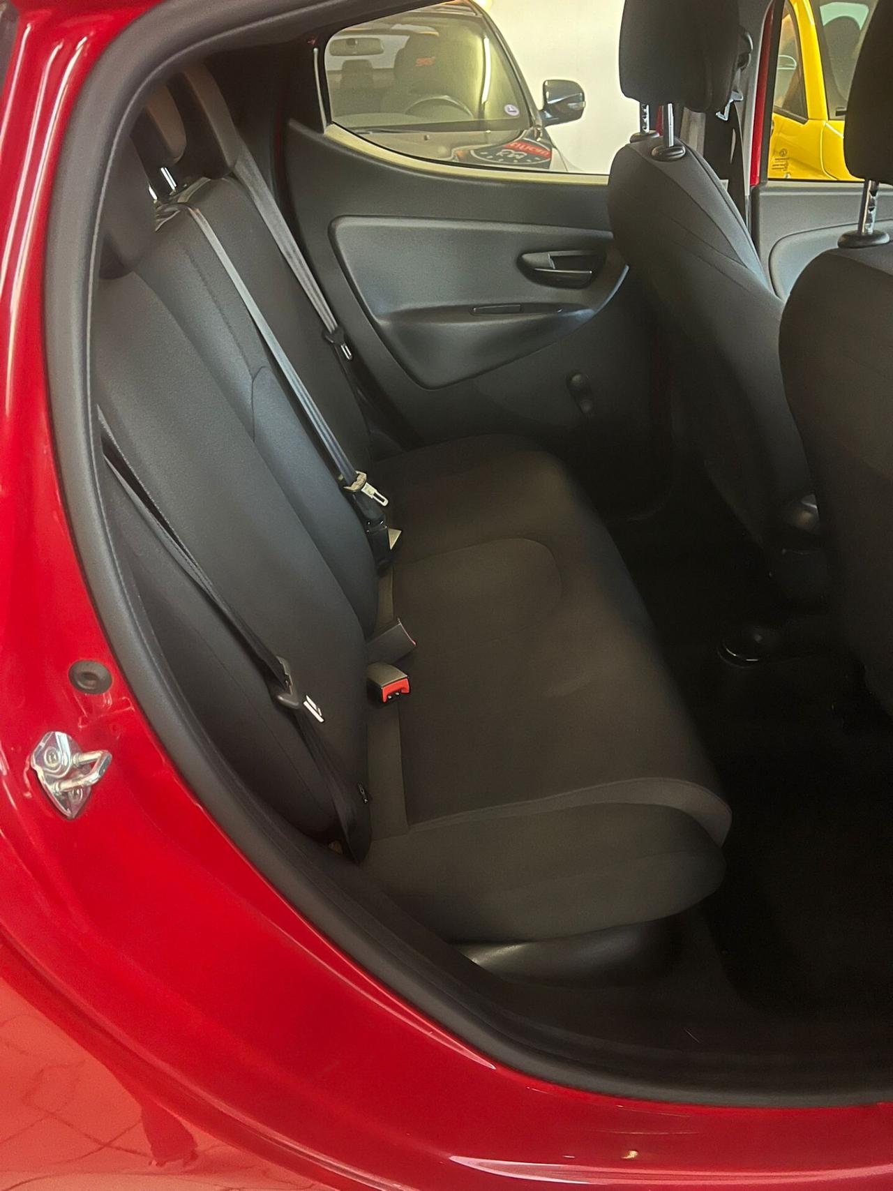 Lancia Ypsilon 1.2 69 CV 5 porte Gold