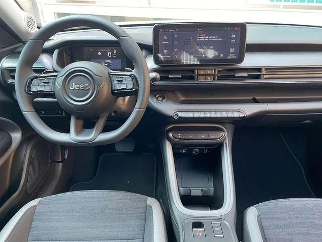 Jeep Avenger 1.2 Turbo e-Hybrid MHEV 110cv Longitude EDCT6