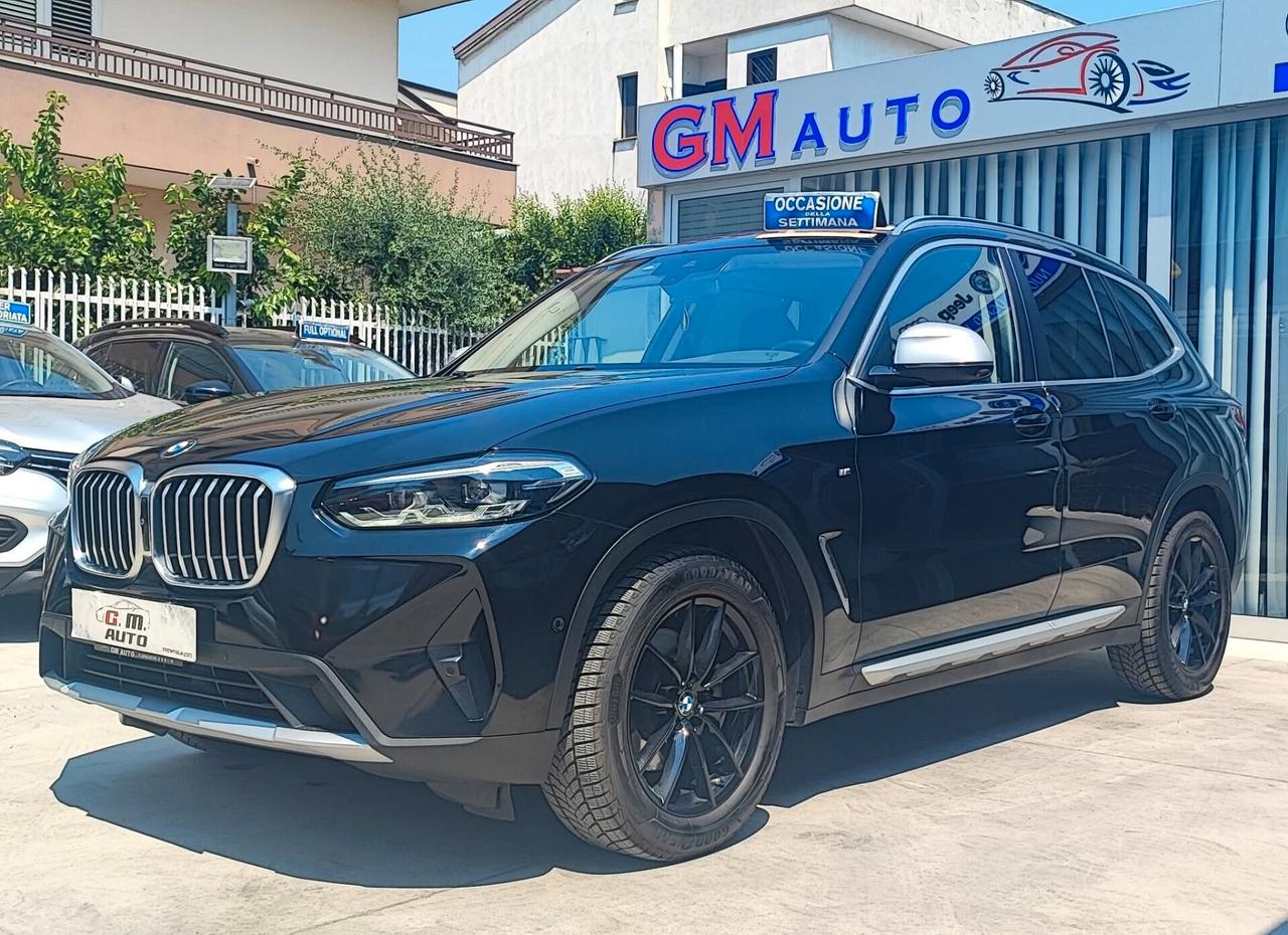 BMW X3 con telecamere perimetrali 2022