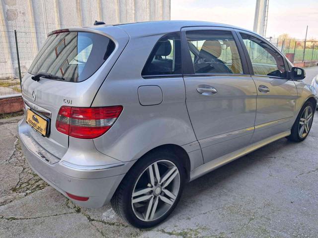 MERCEDES-BENZ B 180 CDI Premium ok neopatentati