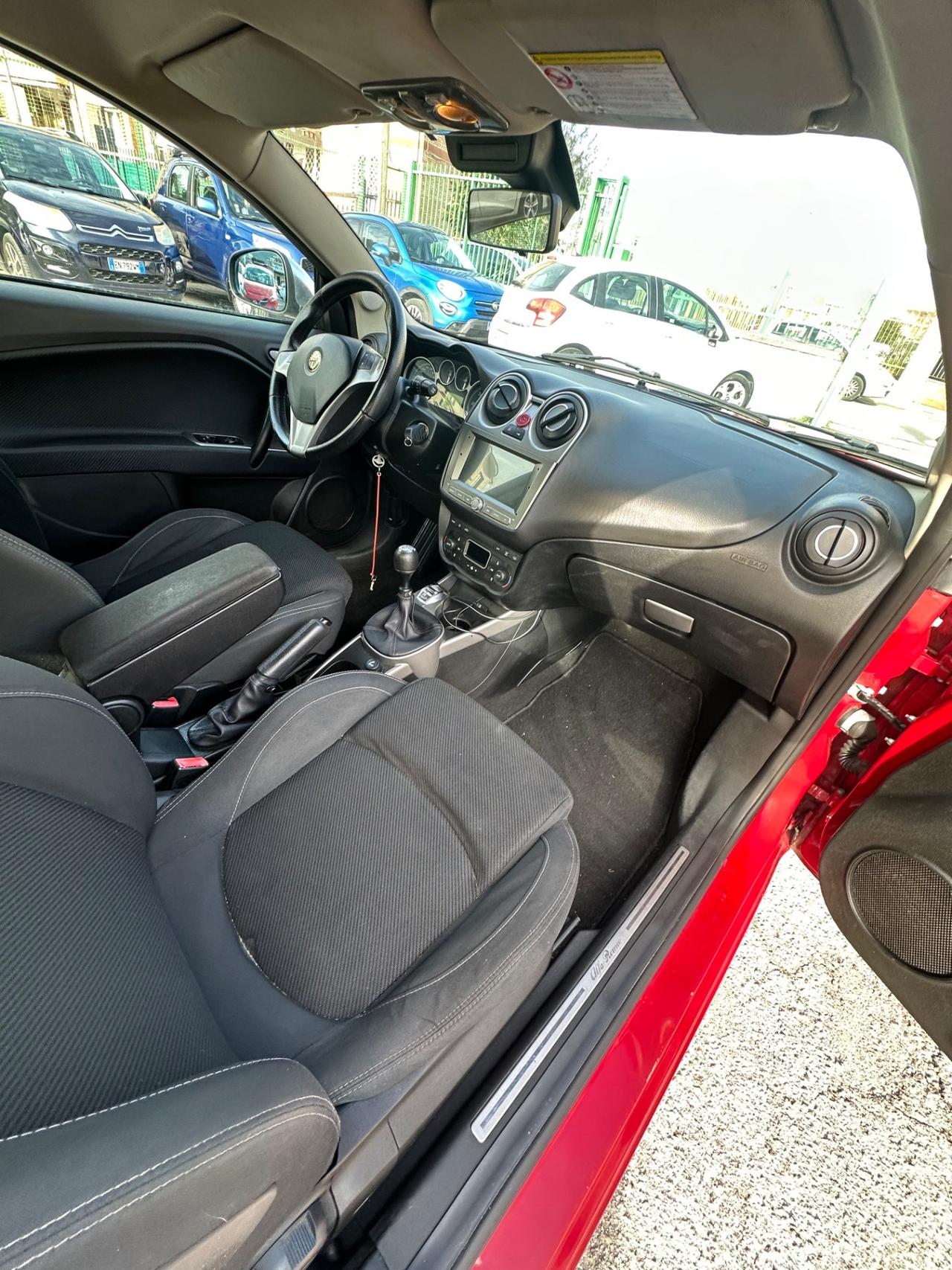 Alfa Romeo MiTo 1.3 JTDm-2 95 CV S&S Distinctive Sport Pack