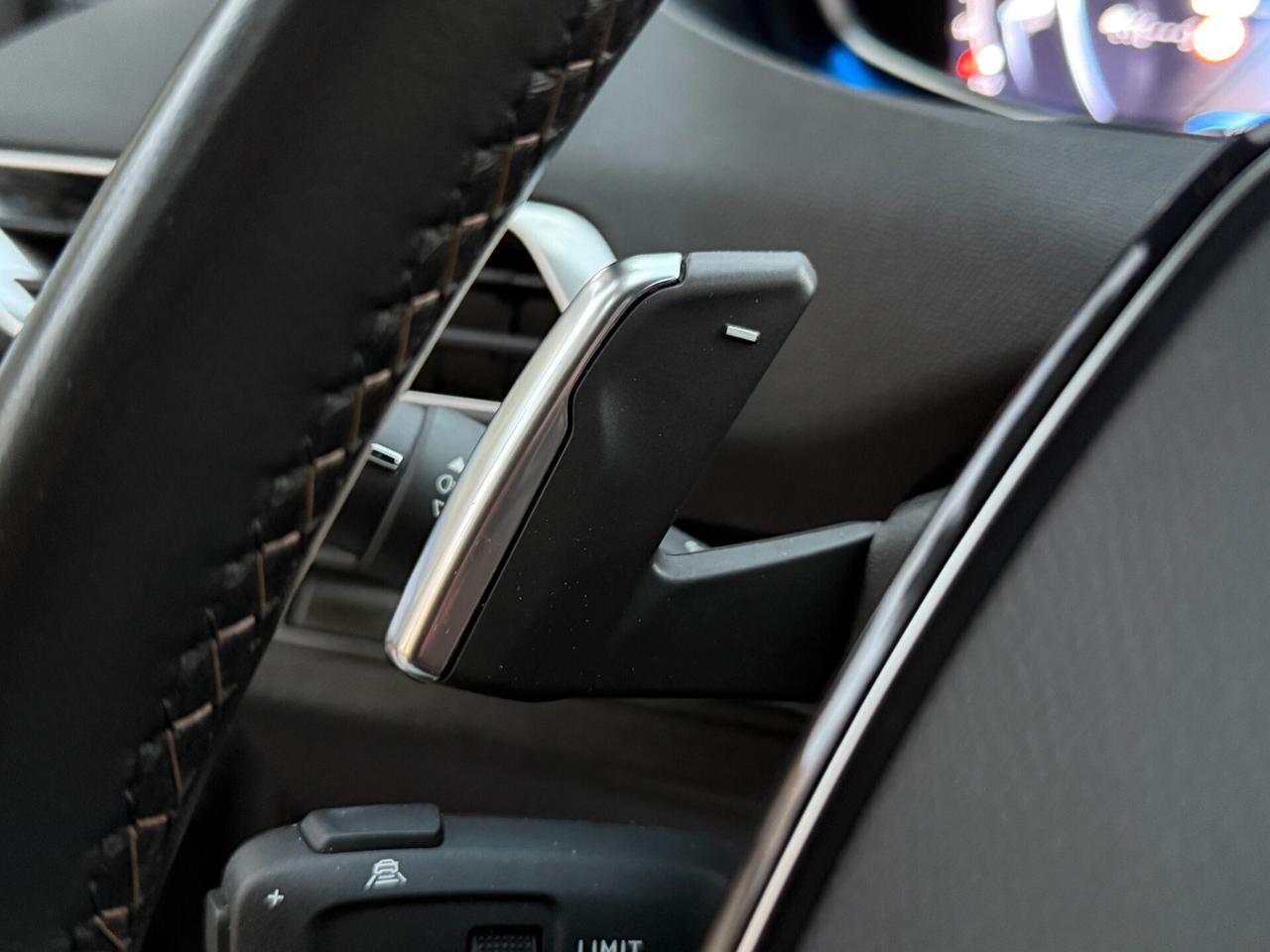 Peugeot 5008 BlueHDi EAT8 7POSTI GT TETTO LED 2023