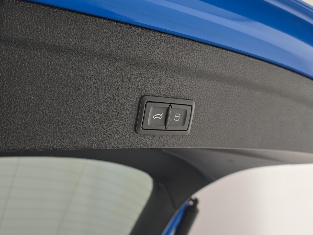 Audi Q3 sportback 35 2.0 tdi s line edition quattro s-tronic