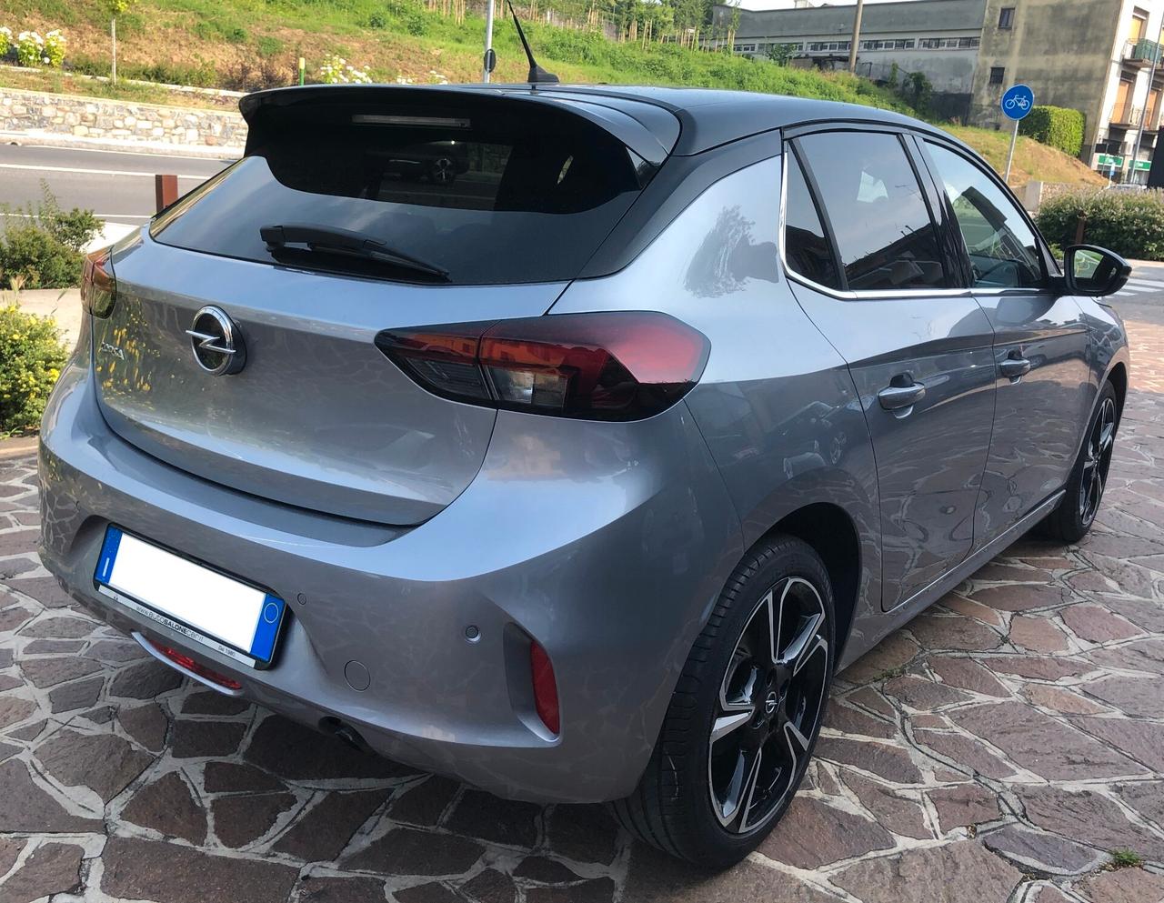 Opel Corsa 1.2 100 CV aut. Design & Tech