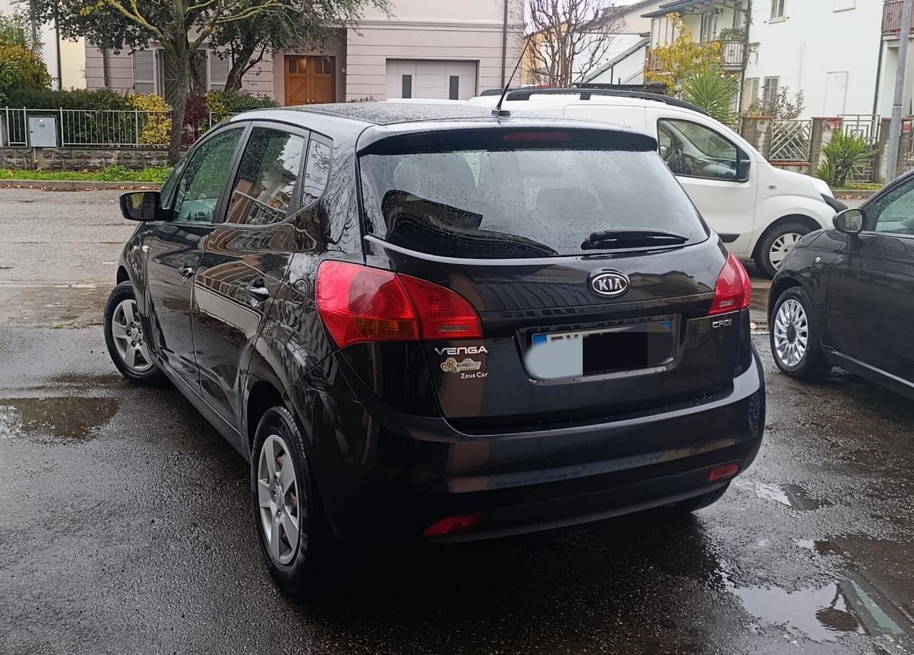 Kia Rio 1.4 CRDi WGT 5p. EX