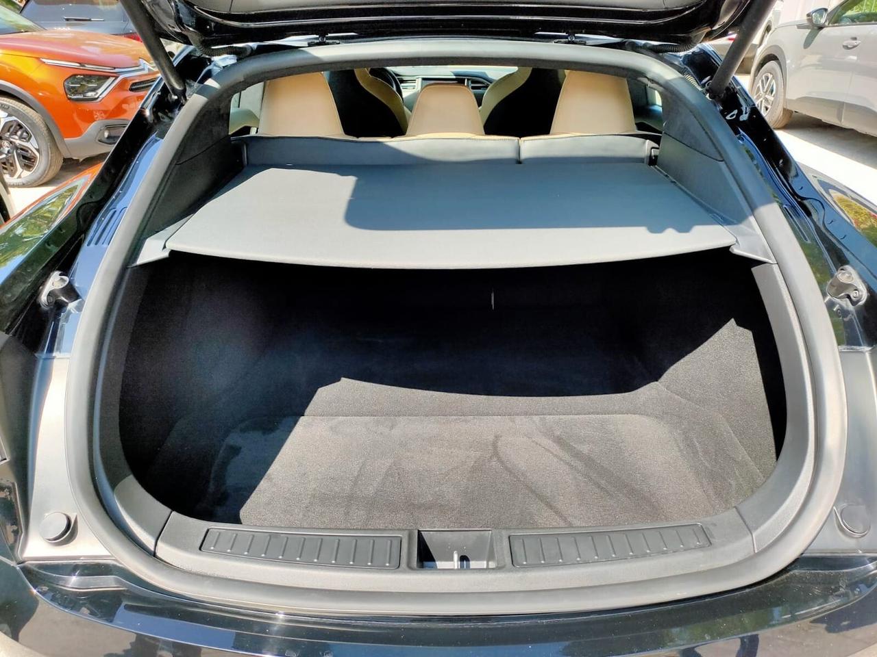 Tesla Model S 100kWh Performance All-Wheel Drive