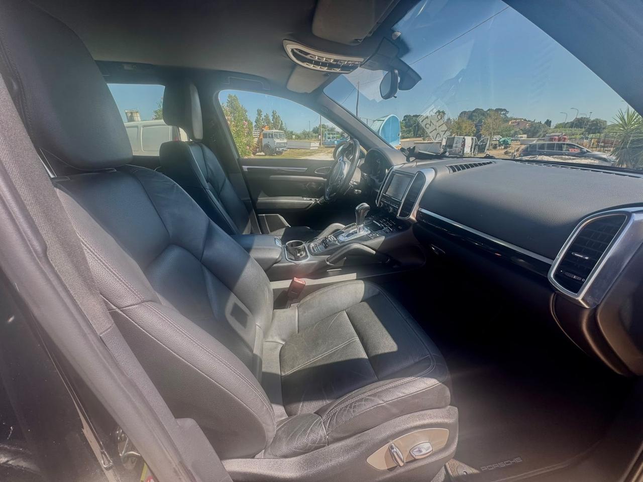 Porsche Cayenne 3.0 Diesel FULL OPTIONAL