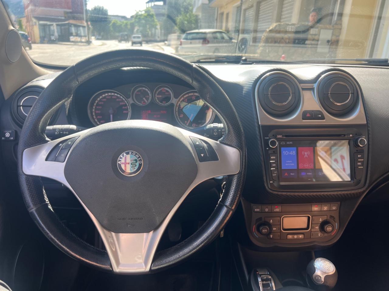 Alfa Romeo MiTo 1.4 T 155 CV Distinctive Premium Pack
