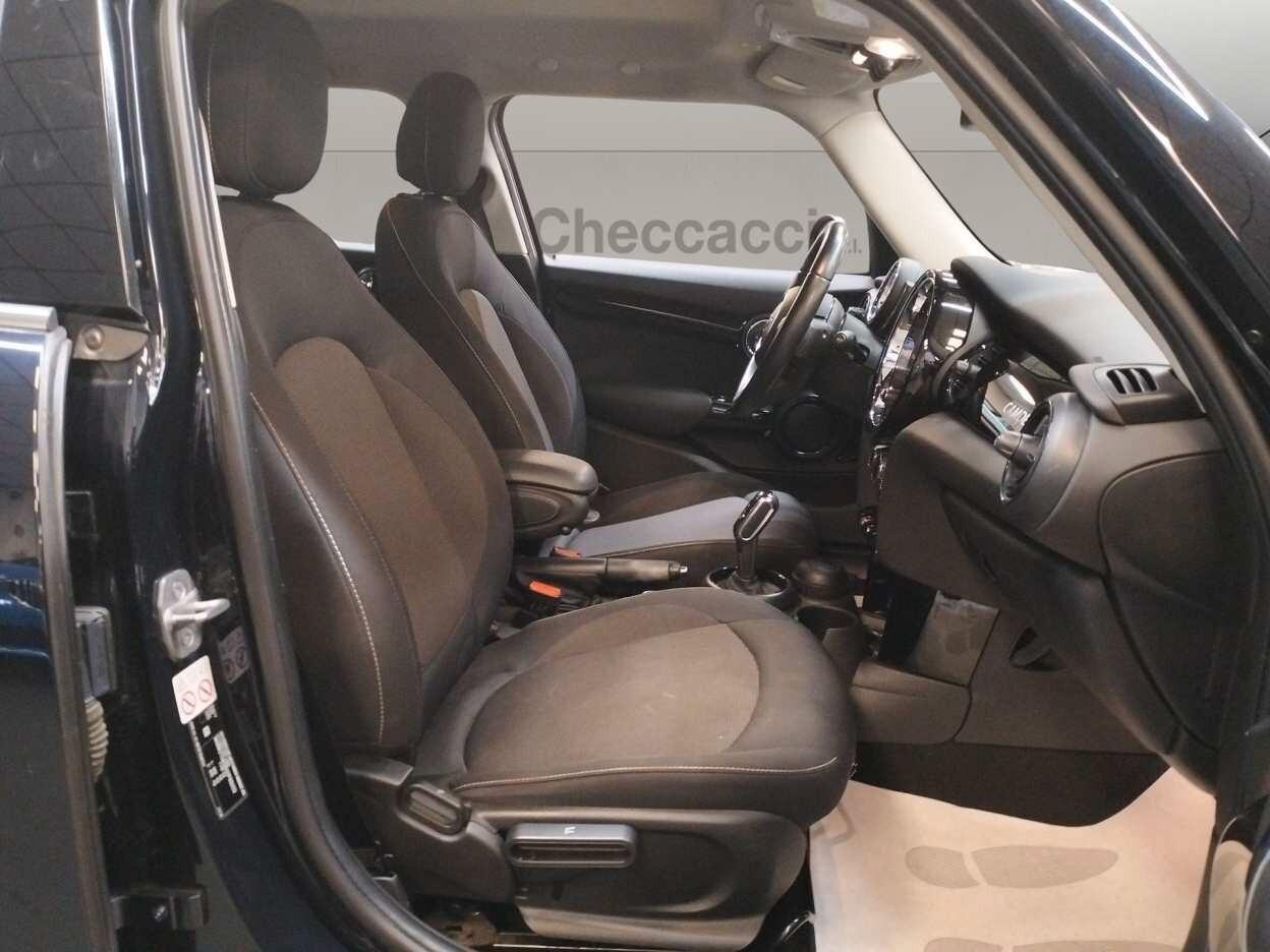 MINI Cooper IV F55 5p 1.5 Camden auto