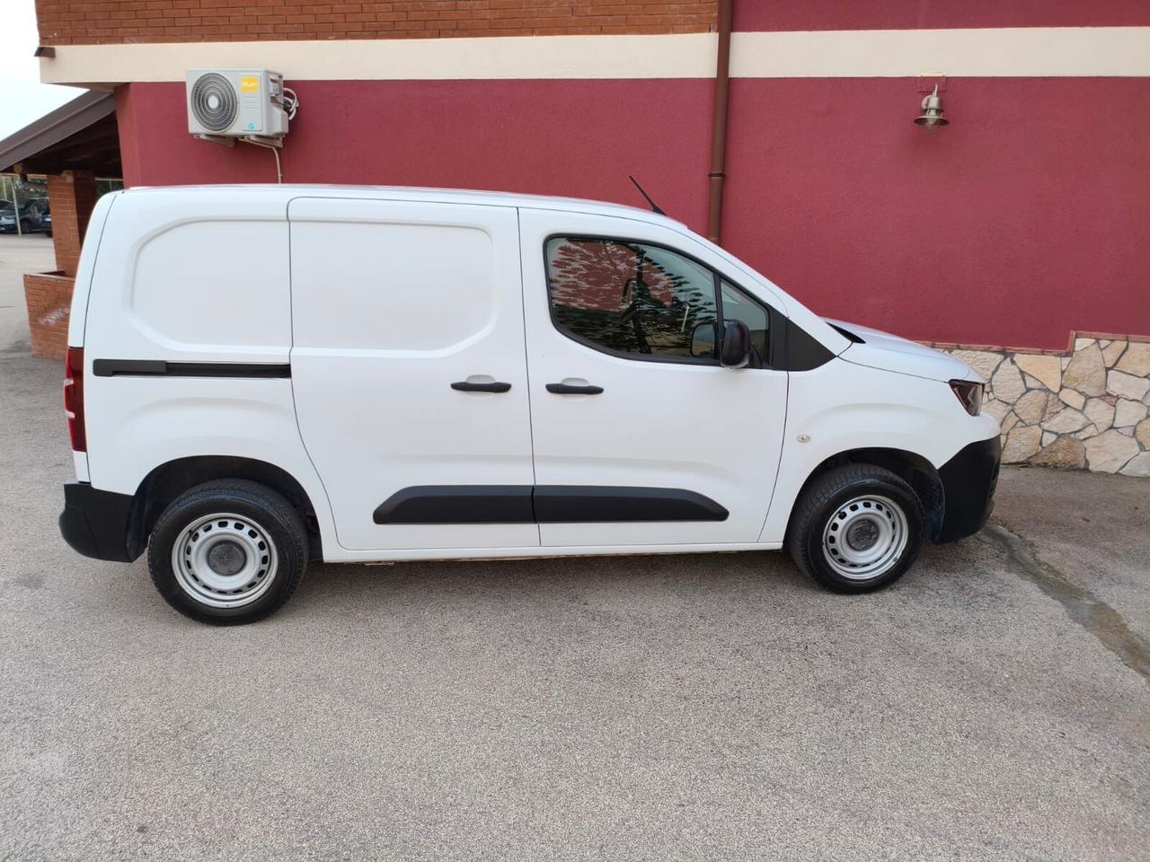 Peugeot Partner BlueHDi 100 PL Furgone Premium