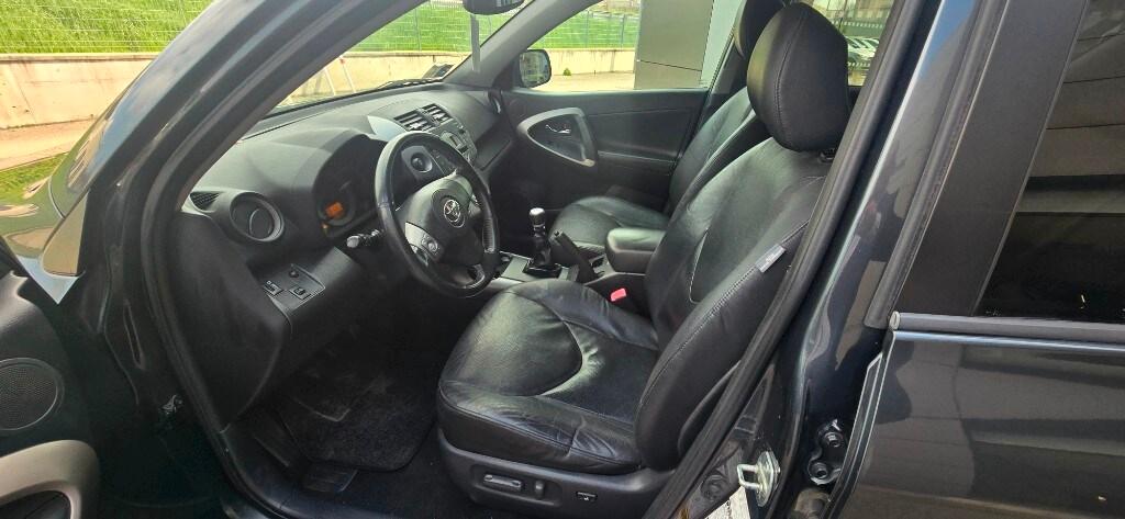 TOYOTA RAV4 3ª serie RAV4 2.2 D-4D 177 CV Luxury