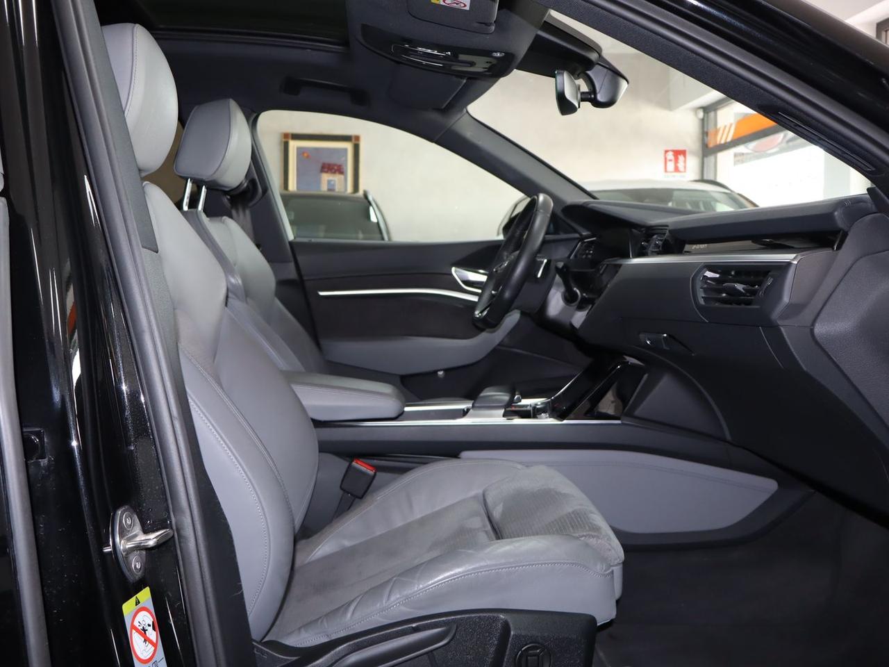 Audi e-tron S Line 55 #10169