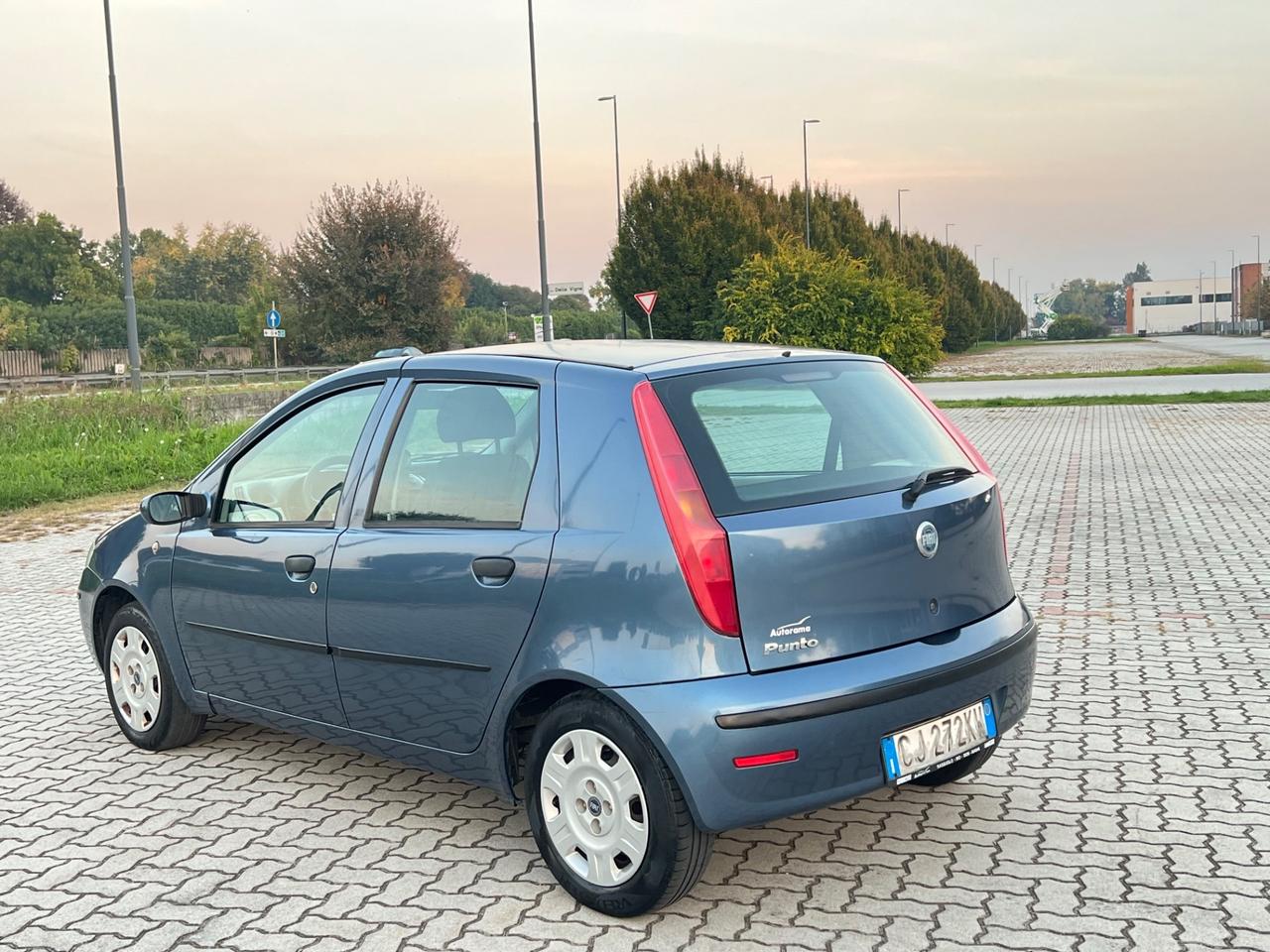 Fiat Punto 1.2i cat 5 porte ELX