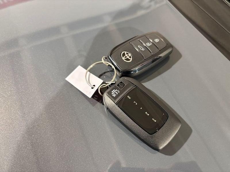 Toyota Prius 2.0 Plug-in Hybrid Lounge