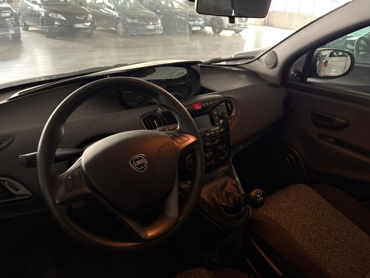 LANCIA Ypsilon 3ª serie - Ypsilon 1.0 FireFly 5 porte S&S Hybrid Si