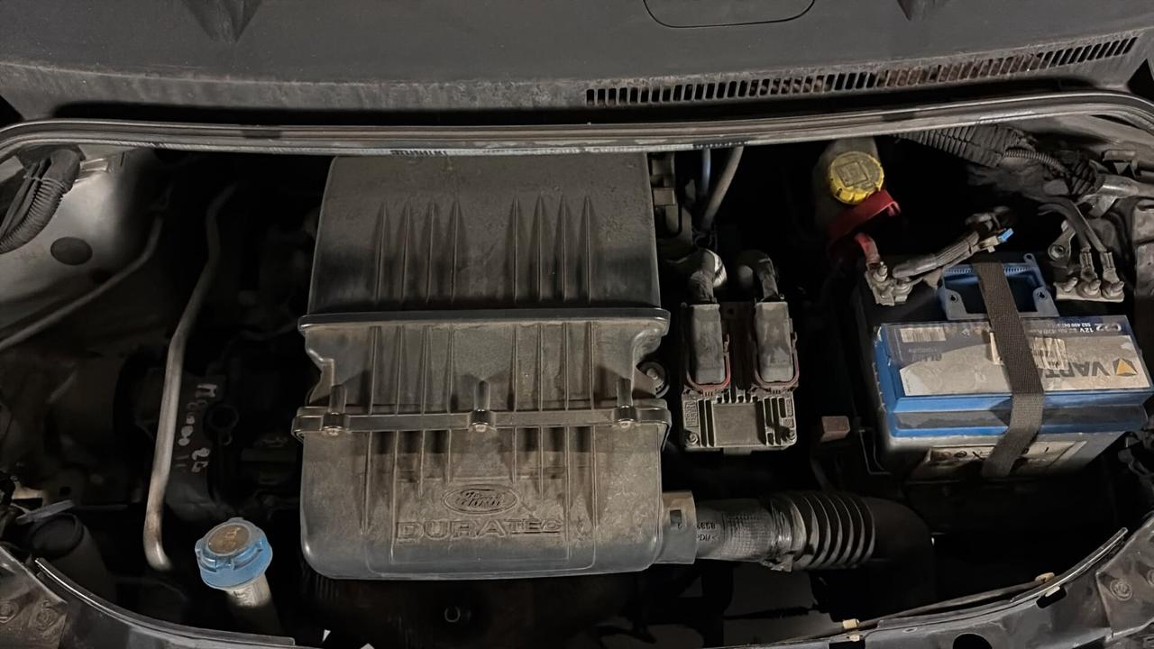 FORD KA DEL 2010 BENZINA ANCHE PER NEOPATENTATI