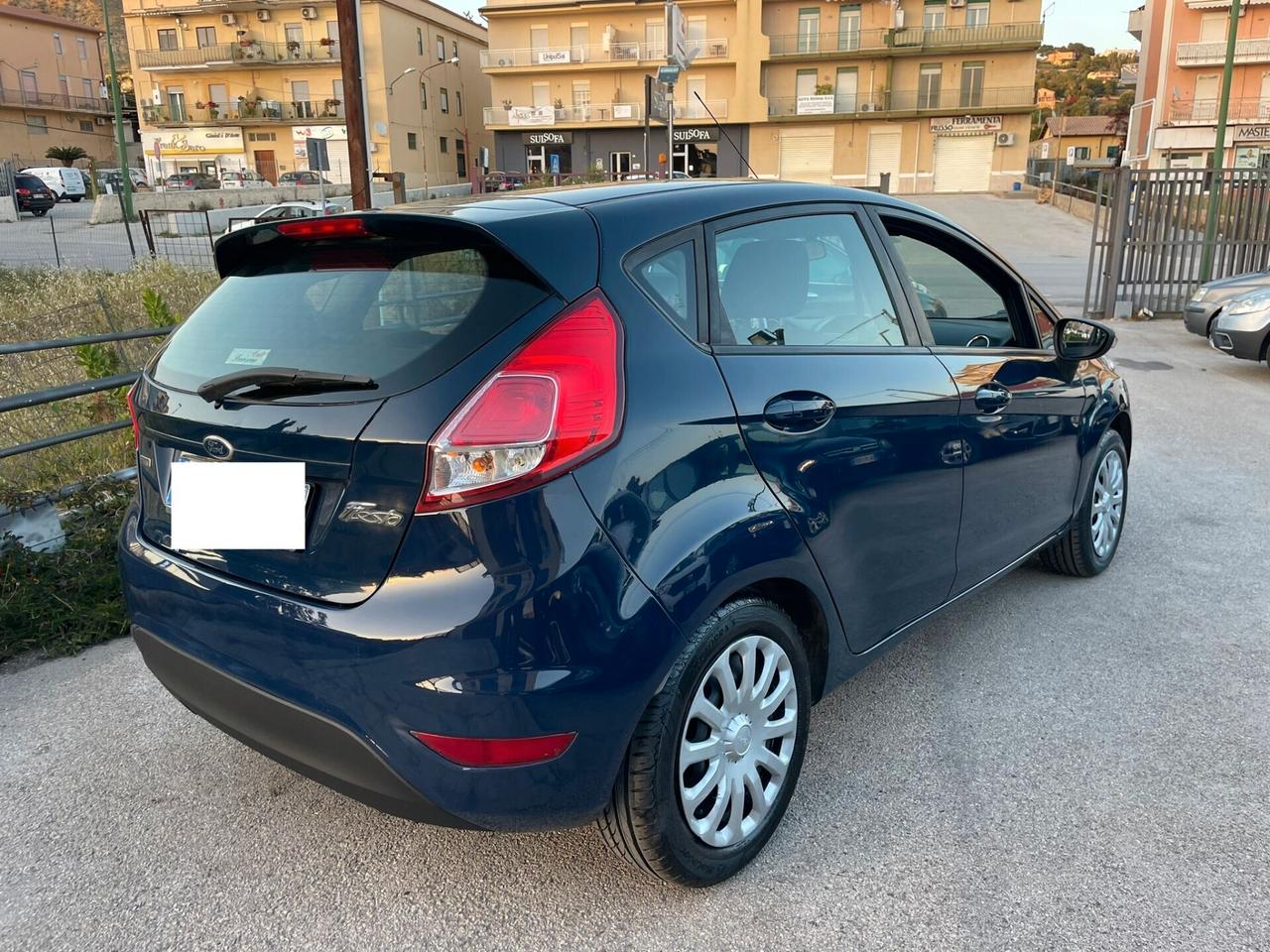 Ford Fiesta 1.5 TDCi 75CV 5 porte Titanium