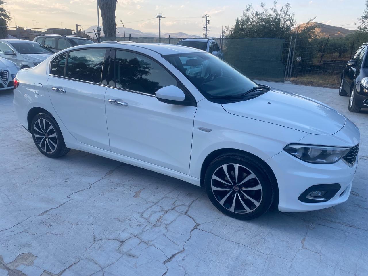 Fiat Tipo 1.6 Mjt 4 porte Lounge
