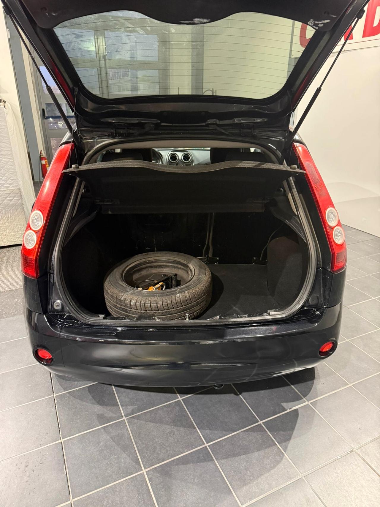 Ford Fiesta 1.2 GPL - NEOPATENTATI