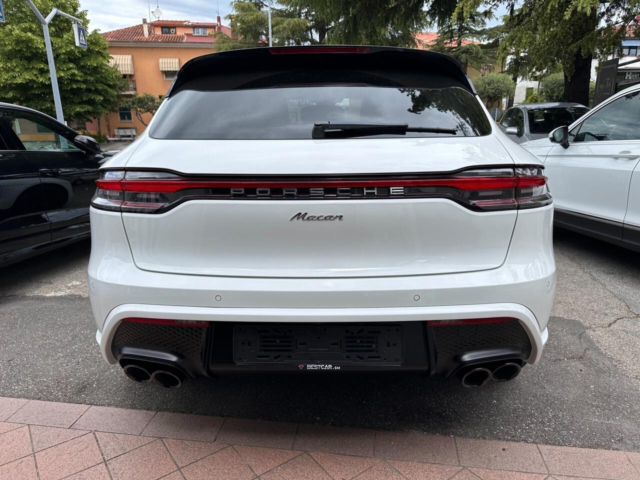 Porsche Macan 2.0 265cv TETTO PANORAMICO / R21 / CAMERA / APPLE CARPLAY