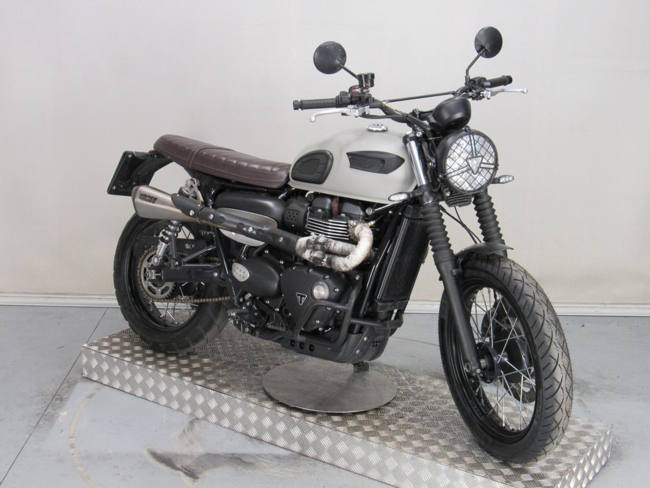 Triumph Street Scrambler ABS VANCE & HINES