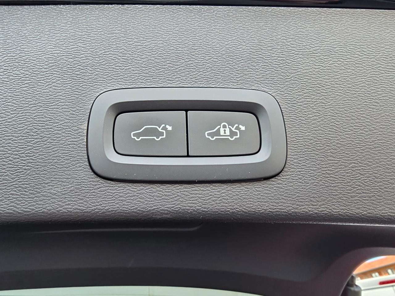 Volvo XC40 1.5 T4 Recharge PHEV Aut. / SERVICE VOLVO!