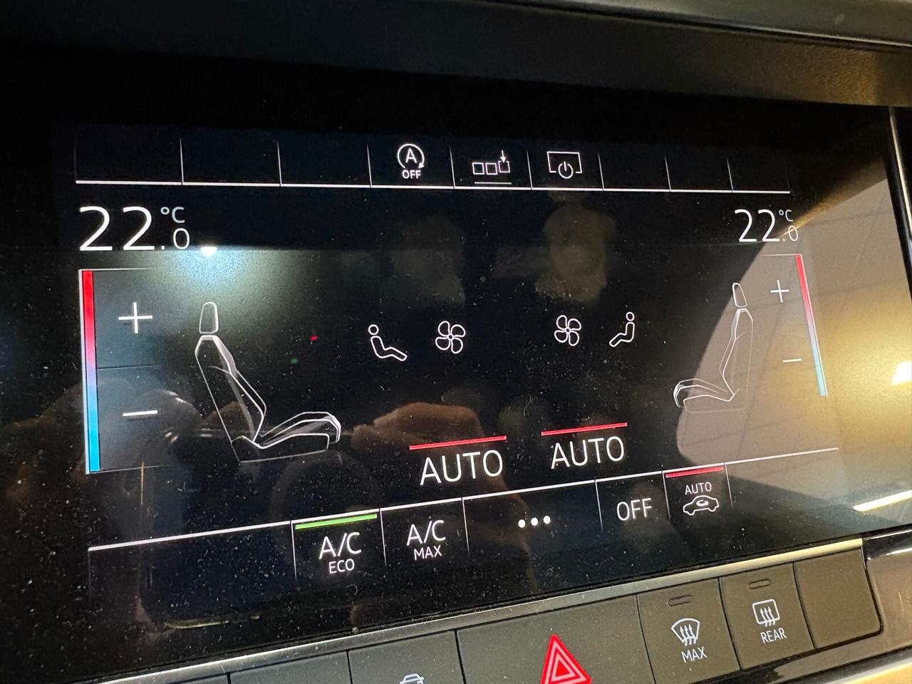 Audi A6 Avant BUSINESS SPORT 40 2.0 TDI quattro S tronic S LINE