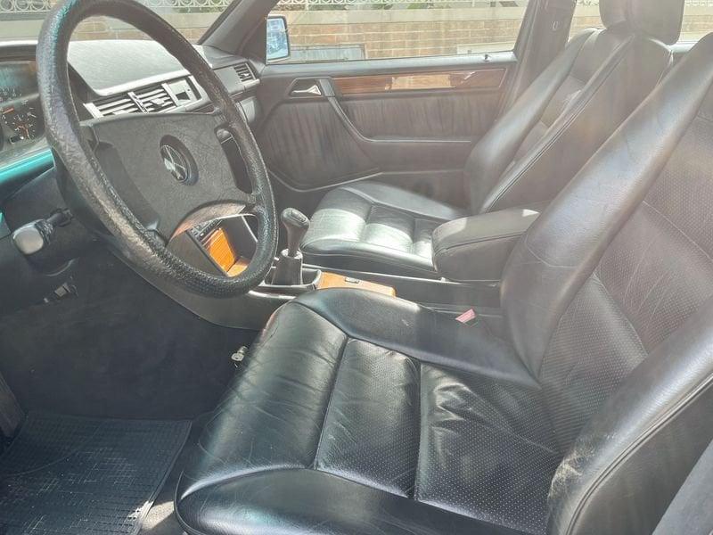 Mercedes-Benz Serie 200-320 250 E Turbo Diesel UNICO PROPRIETARIO