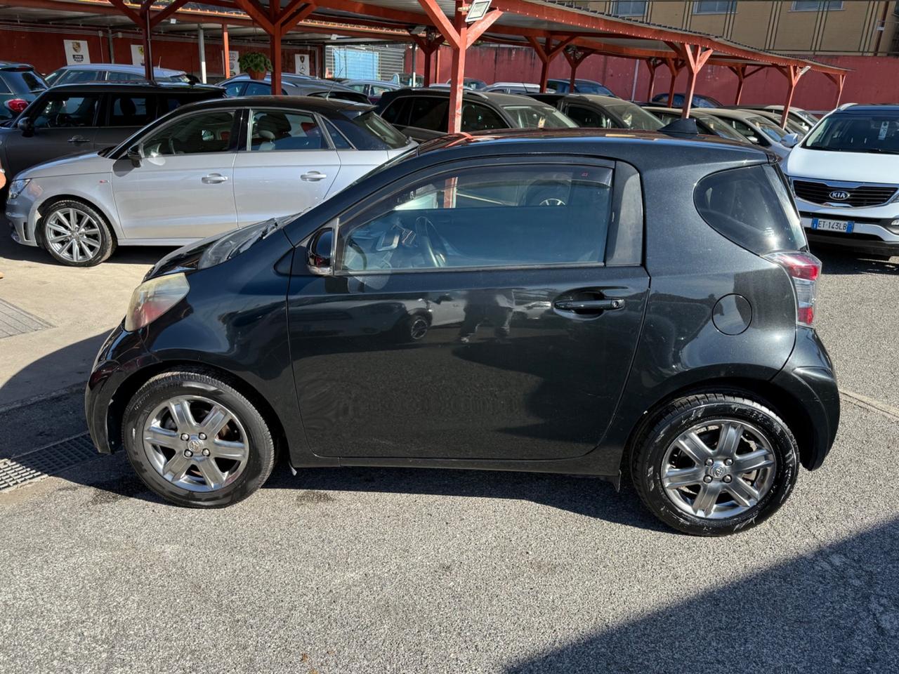 Toyota iQ 1.0/rate/permute/garanzia